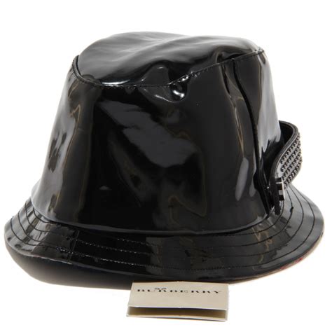 cappelli pioggia burberry